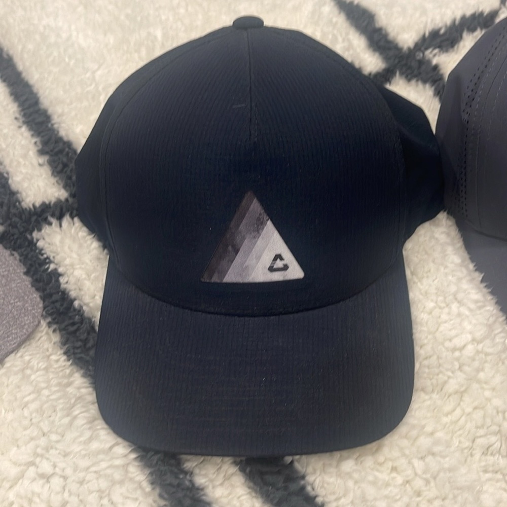 Cuater hat